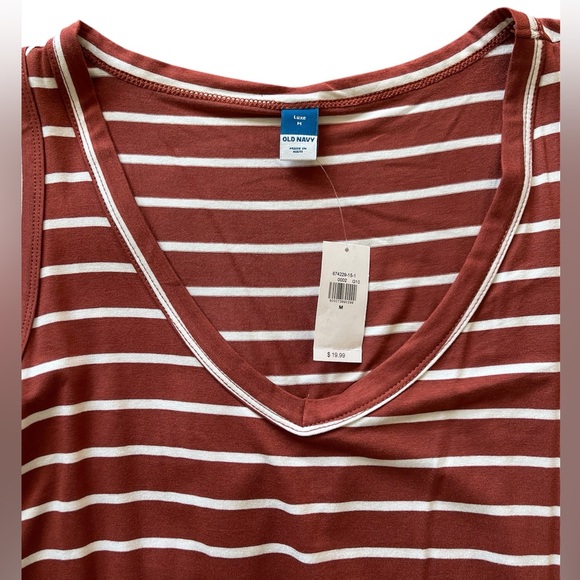 NWT old navy Luxe tank - Picture 2 of 2